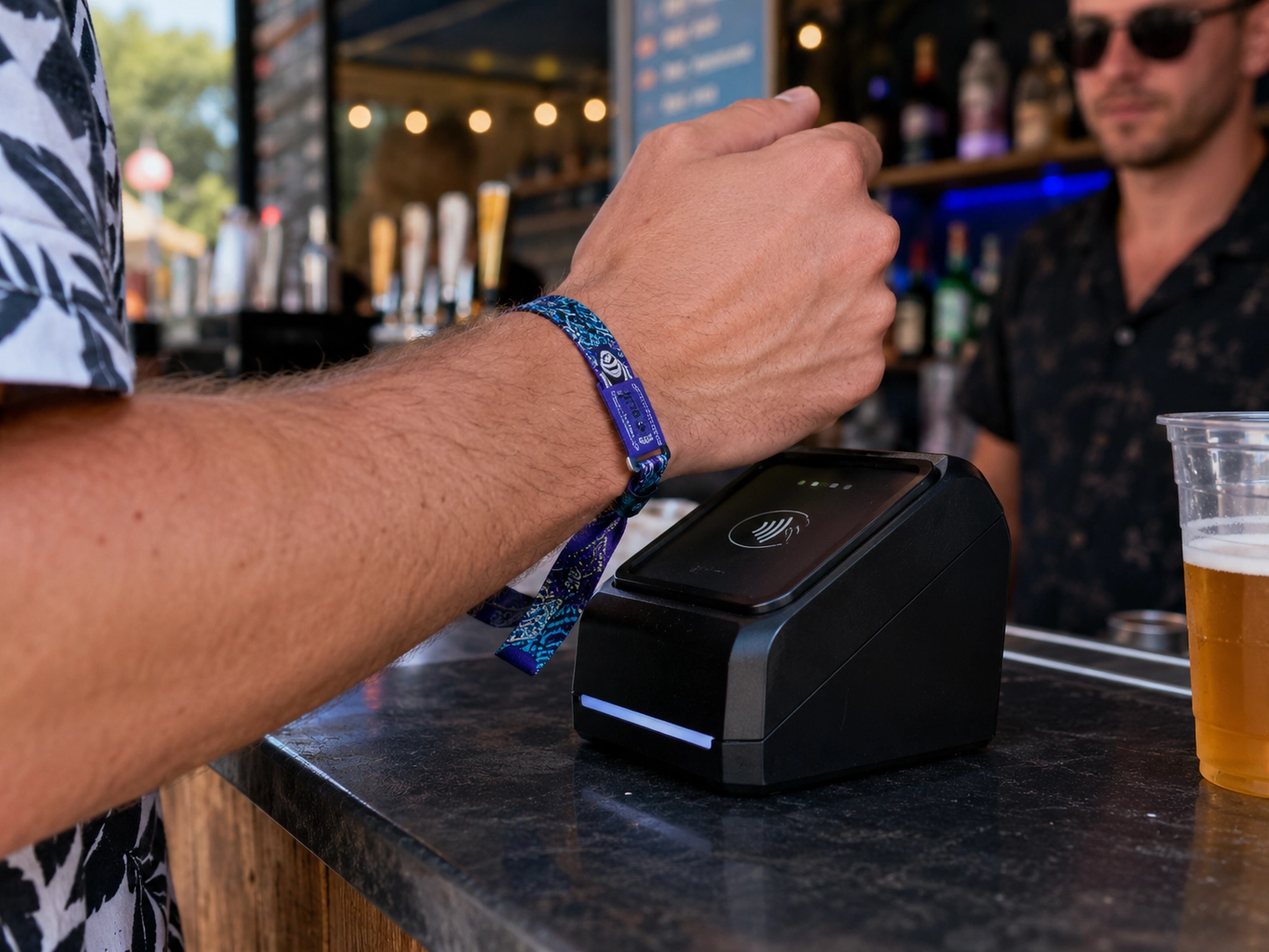RFID karszalagok esküvőkre és fesztiválokra: amikor a csuklón lévő chip tényl...